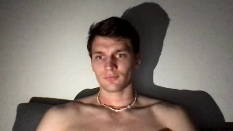 Snapshot of jessierise chatting on 03-06-25, 03:02 JessieRise online show from 03-06-25, 03:02