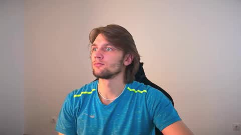 Snapshot of jessierise chatting on 10-02-25, 06:42 JessieRise online show from 10-02-25, 06:42