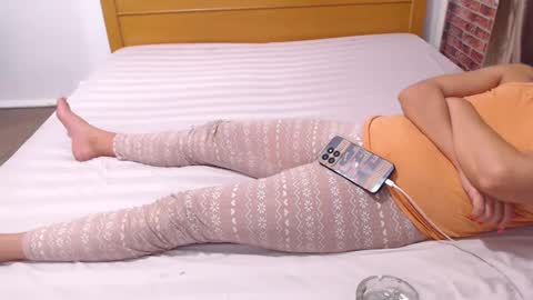 jessiestar3 online show from 09-22-25, 12:12