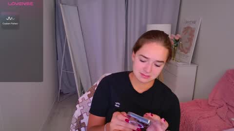 Jessi online show from 04-13-26, 01:49