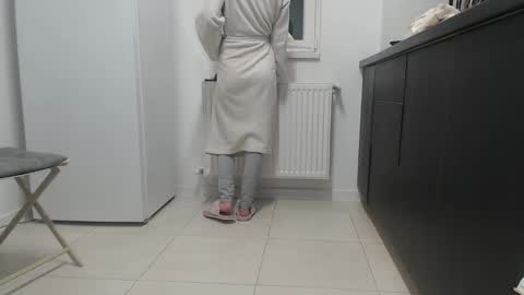 jessieryan online show from 12-04-25, 04:22