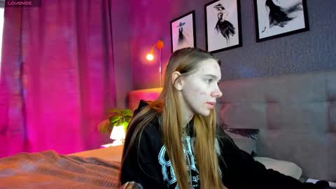 Jessie online show from 09-11-25, 08:14