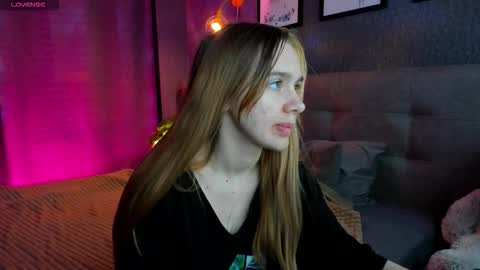 Jessie online show from 10-25-25, 08:22