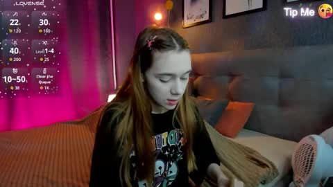 Jessie online show from 11-28-25, 09:23