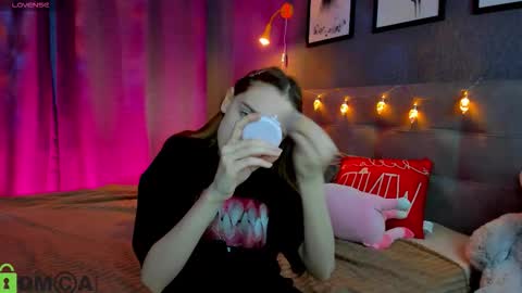 Jessie online show from 12-22-25, 09:50