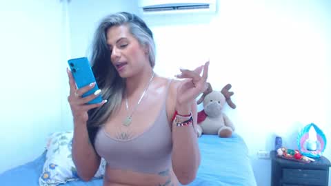 Snapshot of jessigomez chatting on 12-29-24, 09:41 JESSI GOMEZ online show from 12-29-24, 09:41