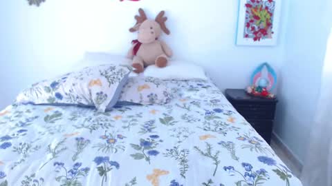 Snapshot of jessigomez chatting on 01-27-25, 04:11 JESSI GOMEZ online show from 01-27-25, 04:11