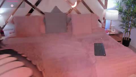 JESSICA STONNE online show from 03-06-25, 06:41