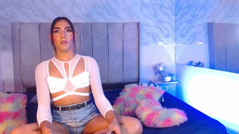 Snapshot of jessika_rabbits chatting on 12-20-24, 05:47 JESS online show from 12-20-24, 05:47