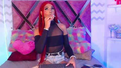 Snapshot of jessika_rabbits chatting on 02-16-25, 01:47 JESS online show from 02-16-25, 01:47