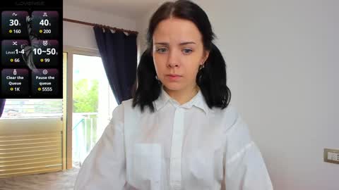 im doing any u want just ask me online show from 12-09-24, 09:39