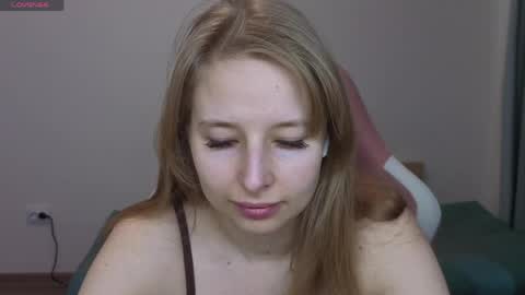 Snapshot of jessy_comely chatting on 04-30-26, 10:21 Jessy online show from 04-30-26, 10:21