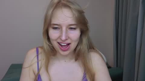 Snapshot of jessy_comely chatting on 05-30-26, 07:33 Jessy online show from 05-30-26, 07:33
