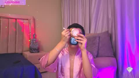 Jessy Mateus online show from 10-28-25, 04:49