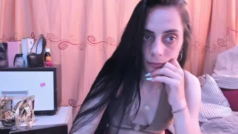 Snapshot of jessylonghair chatting on 07-17-26, 10:00 Jessylonghair online show from 07-17-26, 10:00