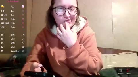 Bye everyone i cant see any reason to stay here wish u luck online show from 10-23-25, 08:46