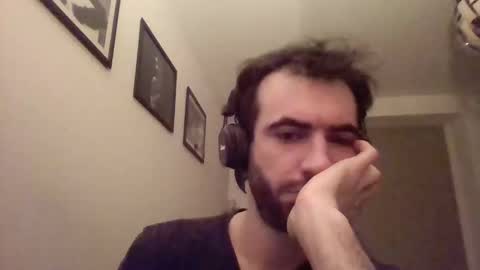 Snapshot of jestersquid89 chatting on 02-21-25, 07:23 jestersquid89 online show from 02-21-25, 07:23