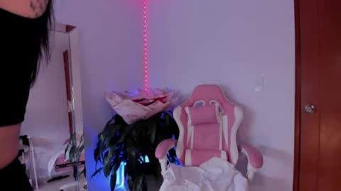 Jessica online show from 04-18-26, 06:01