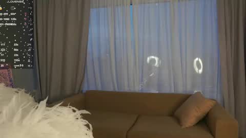 Snapshot of jettablock chatting on 02-10-26, 03:21 Hi all. My name is Naomi and Im glad to see you in my room online show from 02-10-26, 03:21