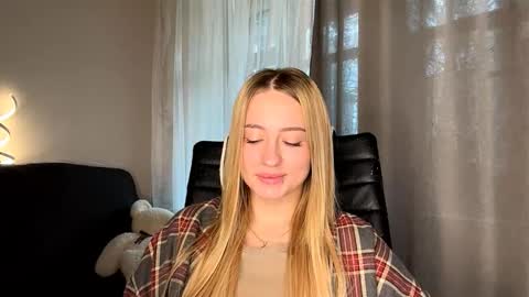 Snapshot of jettafrancis chatting on 10-24-25, 06:43 Kodi online show from 10-24-25, 06:43