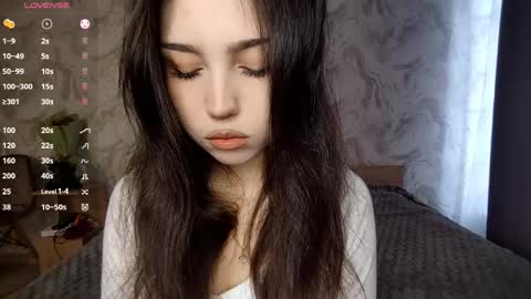 I am Gina ntmu Lets hit 10 Thumbs Up together online show from 04-14-26, 06:30