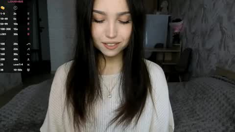 I am Gina ntmu Lets hit 10 Thumbs Up together online show from 05-14-26, 08:54