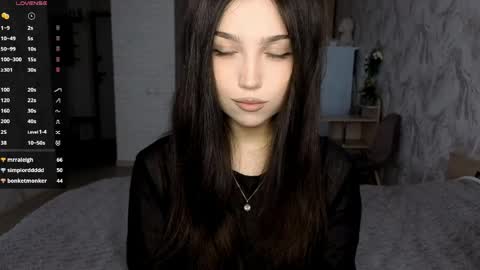 I am Gina ntmu Lets hit 10 Thumbs Up together online show from 05-16-26, 06:43