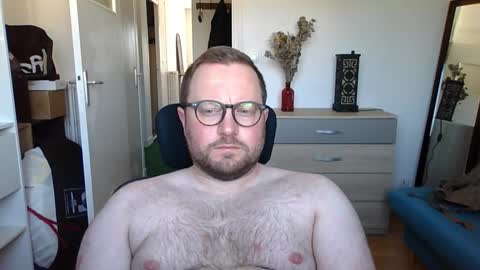 jeuneloup92 online show from 10-12-25, 09:30