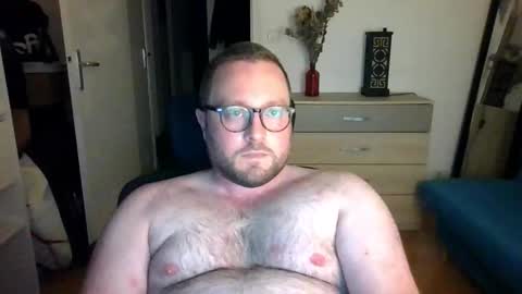 jeuneloup92 online show from 10-23-25, 05:55