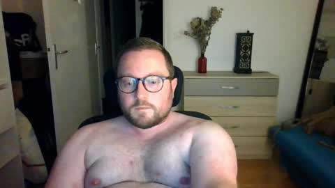 jeuneloup92 online show from 11-13-25, 05:23