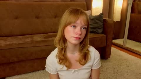 Gwen online show from 12-18-25, 06:52