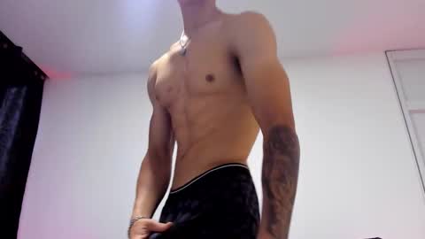 Snapshot of jey_cox23 chatting on 11-15-25, 11:18 jey cox online show from 11-15-25, 11:18