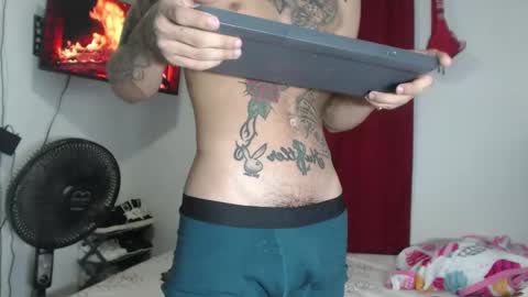 Snapshot of jeykob_23 chatting on 12-14-24, 01:28 JEYKOB online show from 12-14-24, 01:28