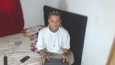 Snapshot of jeykob_23 chatting on 02-16-25, 03:16 JEYKOB online show from 02-16-25, 03:16