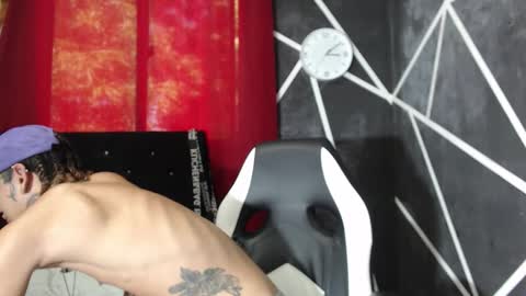 Snapshot of jeykob_23 chatting on 10-01-25, 02:12 JEYKOB online show from 10-01-25, 02:12