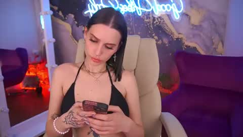 Snapshot of jeysypotter chatting on 06-26-26, 03:16 Jeysy online show from 06-26-26, 03:16