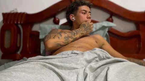 Snapshot of jeyzd25 chatting on 11-03-25, 02:24 Onlyfans Twitter online show from 11-03-25, 02:24