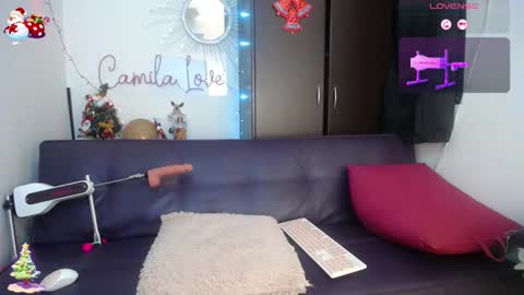 Snapshot of jezabel_purple chatting on 12-27-24, 03:26 Camila online show from 12-27-24, 03:26
