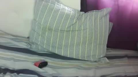 Snapshot of jg1105 chatting on 01-07-26, 04:53 jg1105 online show from 01-07-26, 04:53