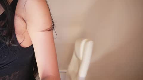 Snapshot of jhaanvi chatting on 12-28-24, 04:20 Jhaanvi online show from 12-28-24, 04:20