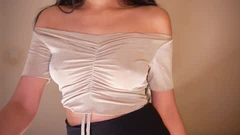 Snapshot of jhaanvi chatting on 01-02-25, 04:13 Jhaanvi online show from 01-02-25, 04:13