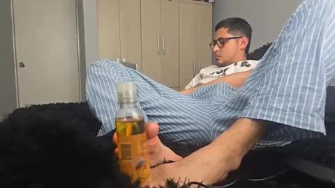 Snapshot of jhacks28 chatting on 12-13-25, 07:53 jhacks28 online show from 12-13-25, 07:53