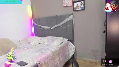 Snapshot of jhacky_sweet chatting on 12-29-24, 12:20 jhackelin My independent account online show from 12-29-24, 12:20