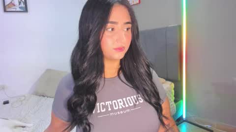 Snapshot of jhacky_sweet chatting on 10-19-25, 10:43 jhackelin My independent account online show from 10-19-25, 10:43