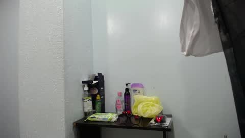 Jheampiero online show from 09-15-25, 01:22