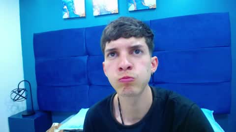 Jheampiero online show from 09-20-25, 01:56