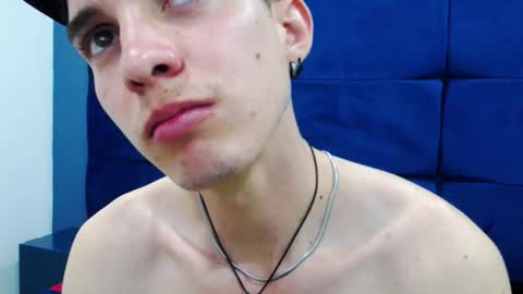 Jheampiero online show from 10-11-25, 03:10