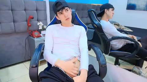 Snapshot of jheampiero chatting on 05-21-26, 02:57 Jheampiero online show from 05-21-26, 02:57