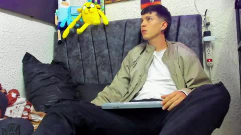 Snapshot of jheampiero chatting on 06-05-26, 08:47 Jheampiero online show from 06-05-26, 08:47
