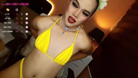 Snapshot of jhenagoddess chatting on 11-10-25, 07:35 JHENA online show from 11-10-25, 07:35